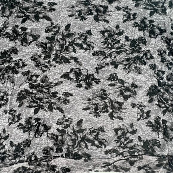 French Laundry Long Sleeve Floral Sweater Plus Size 22/24 Black Gray - Picture 4 of 11